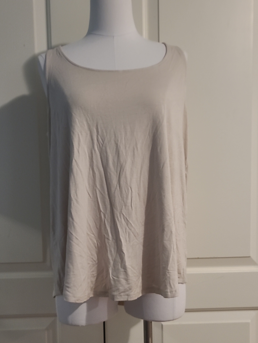 NWOT Zenana Flowy Off White Tank Top